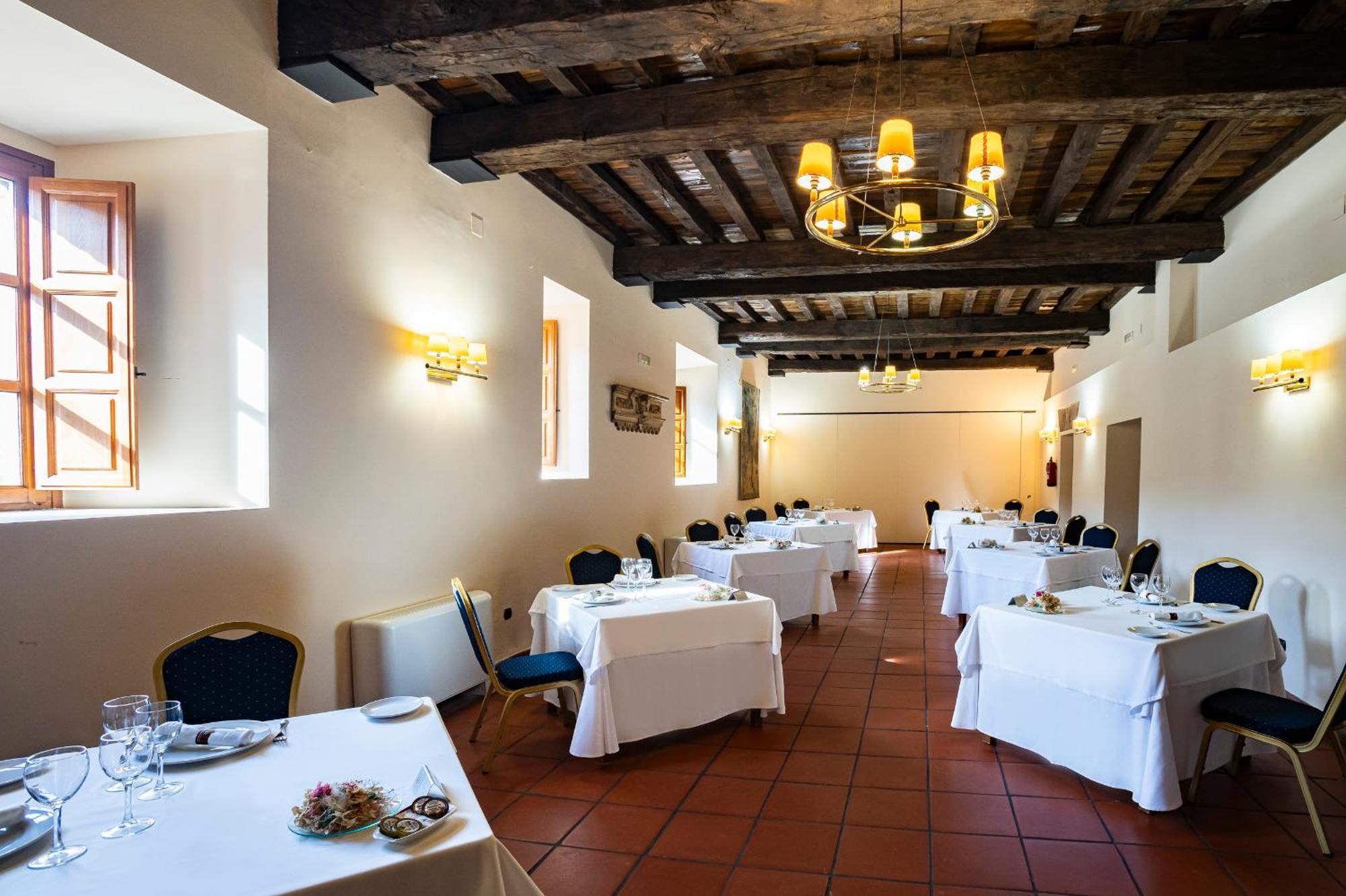 Hospederia Valle Del Ambroz Hervas Exterior photo