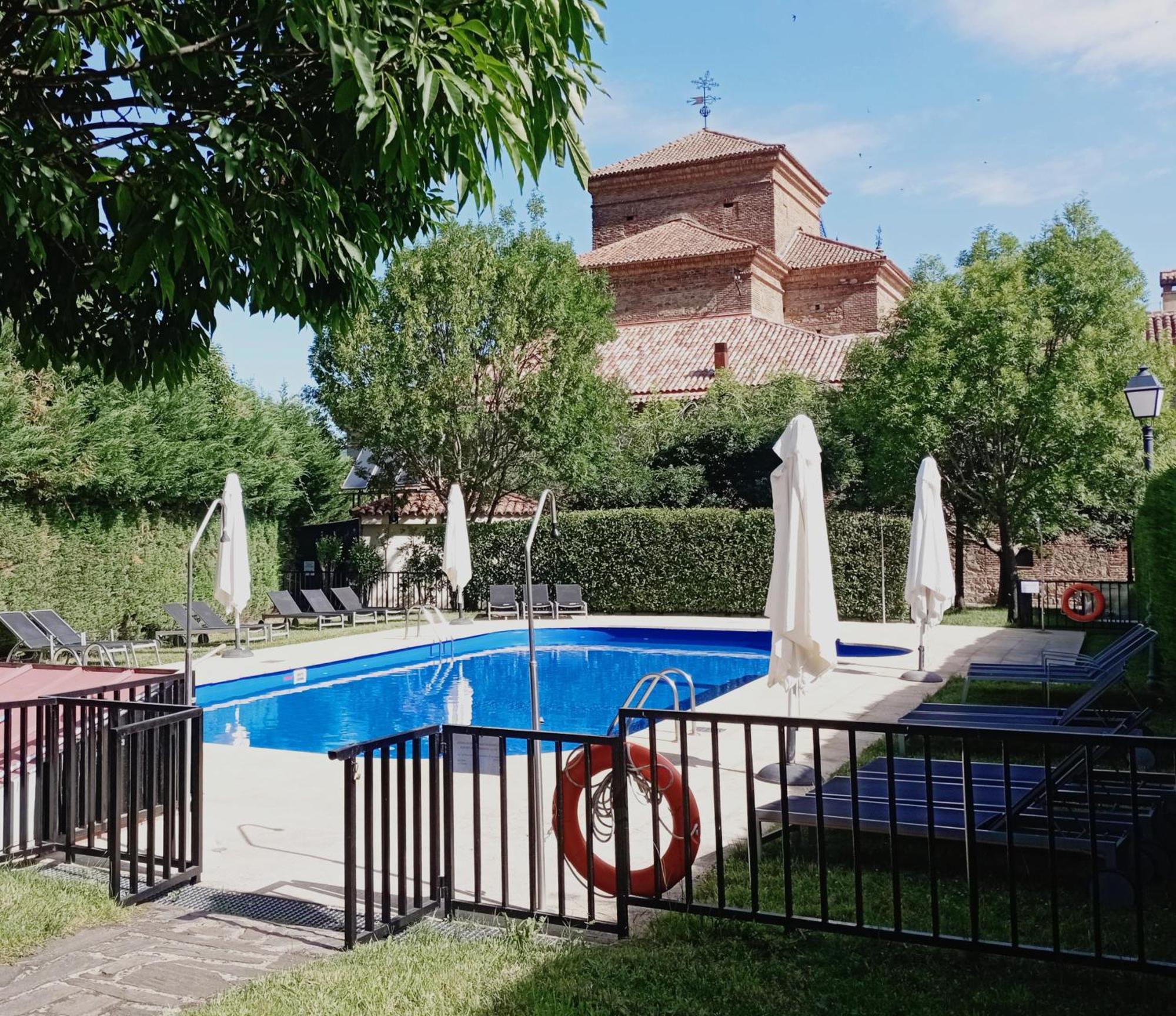 Hospederia Valle Del Ambroz Hervas Exterior photo
