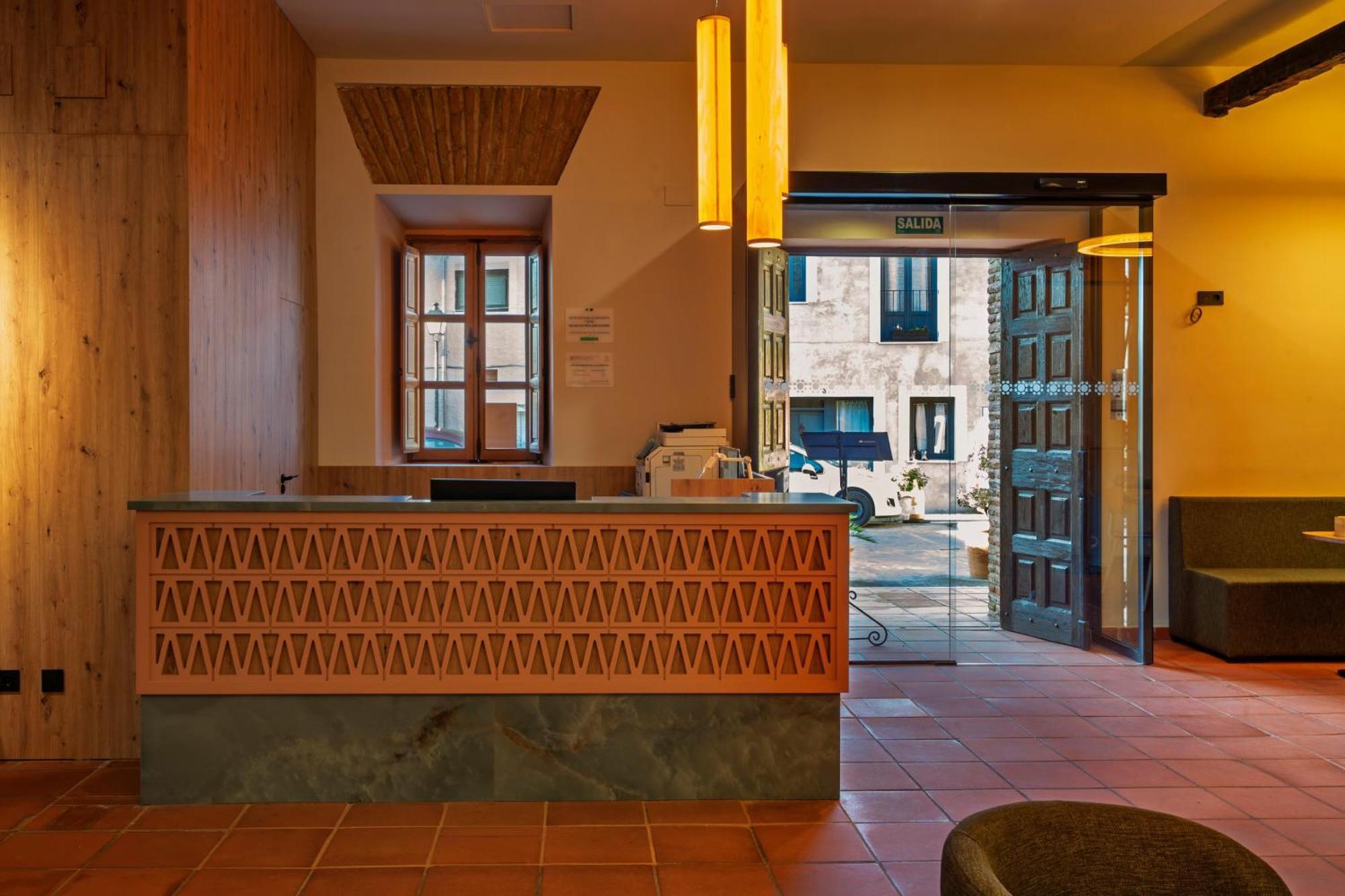 Hospederia Valle Del Ambroz Hervas Exterior photo